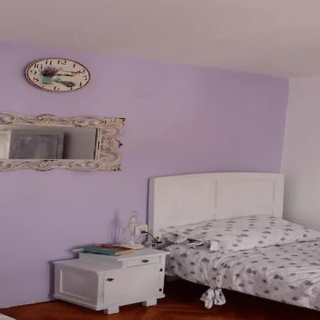 Gugily- Twin With Shared Bathroom And View Dubrovnik