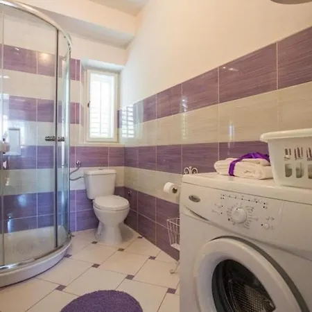 Apartment Gugily- Twin With Shared Bathroom And View Dubrovnik